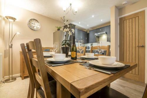 Apartamento Harry's - 2 Bedroom Holiday Home - Tenby