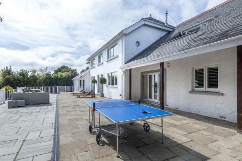 Ryecroft - 6 Bedroom Holiday Home - Tenby