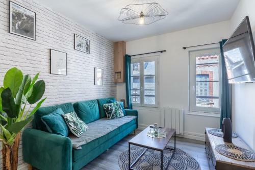 Vert D'hotes - Charming Renovated Apartment - Downtown - Wifi -