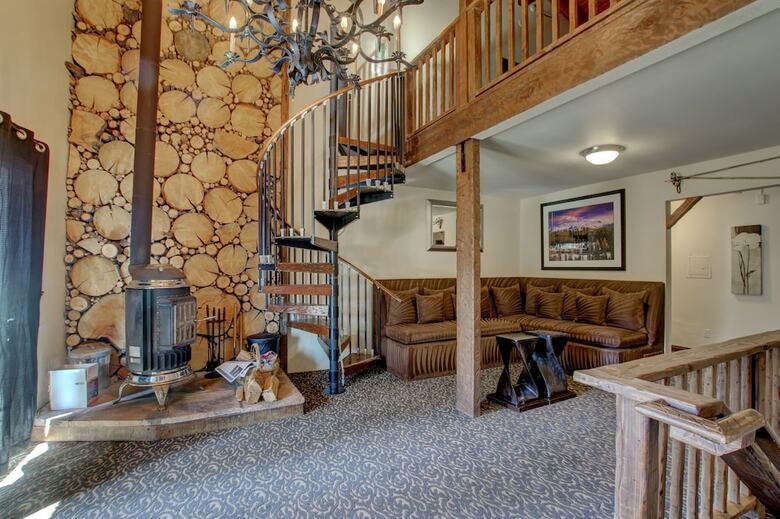 Hotel The Mammoth Creek Inn