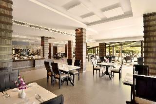 Hotel Radisson Blu Resort Goa Cavelossim Beach
