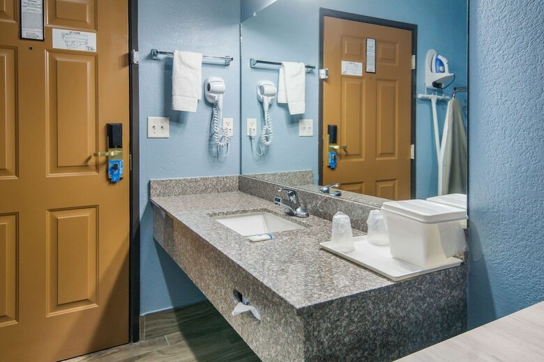 Hotel Rodeway Inn Carrollton I-35e