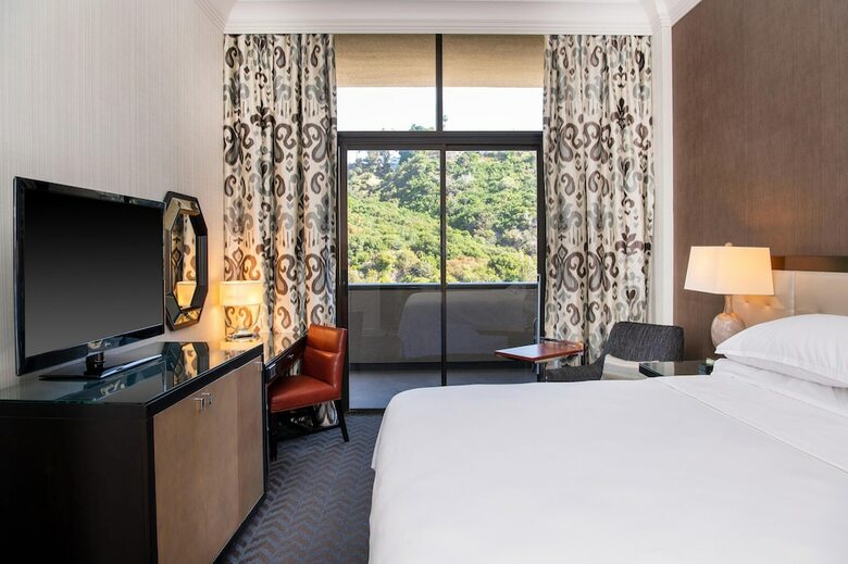 Sheraton Mission Valley San Diego Hotel
