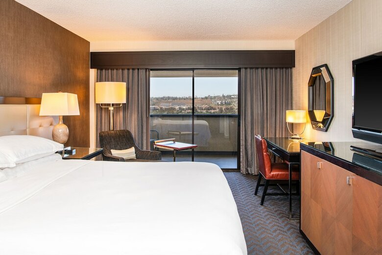 Sheraton Mission Valley San Diego Hotel