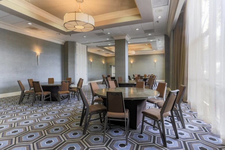 Sheraton Mission Valley San Diego Hotel