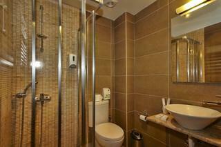 Hotel Anavasi Mountain Resort