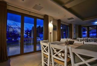Hotel Anavasi Mountain Resort