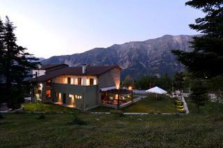 Hotel Anavasi Mountain Resort