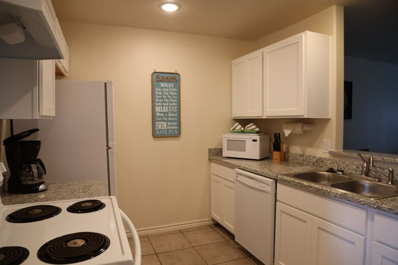 Aparthotel Executive Keys Condominiums On The Beach