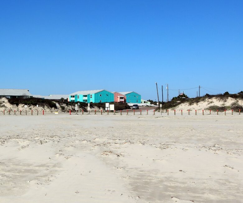 Aparthotel Executive Keys Condominiums On The Beach