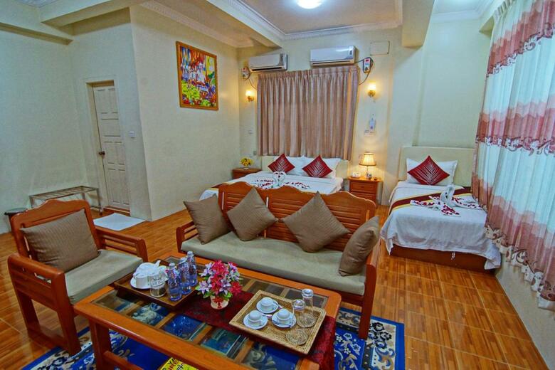 79 Living Hotel