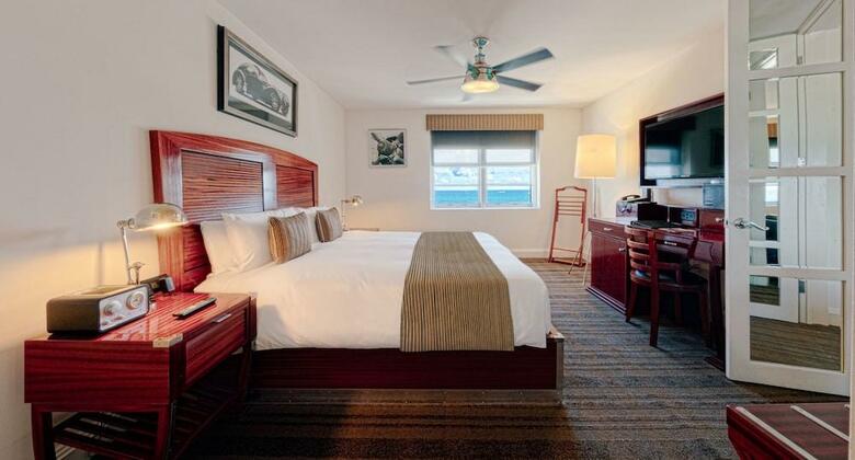 National Hotel, An Oceanfront Resort