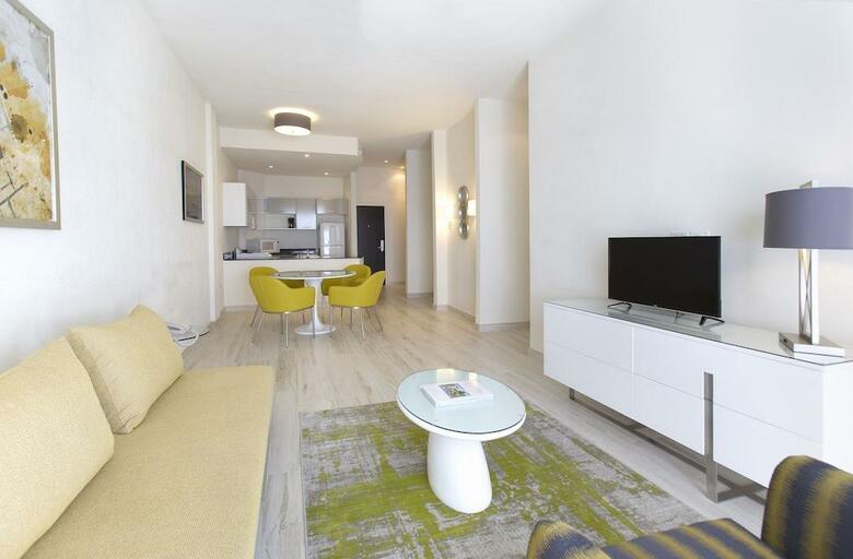 Hotel South Beach Resort & Vacation Club