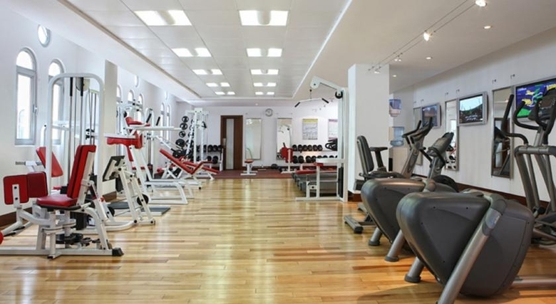 Hotel Villa Rotana Suites