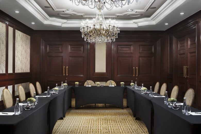 Hotel The Ritz-carlton