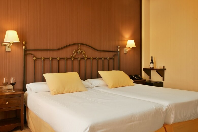 Hotel Complejo Enoturistico Finca La Estacada