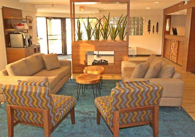 Hotel Accent Inns Burnaby