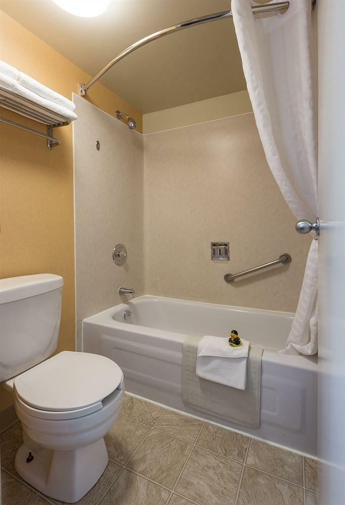 Hotel Accent Inns Burnaby