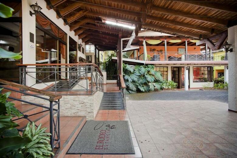 El Rodeo Estancia Boutique Hotel & Steakhouse