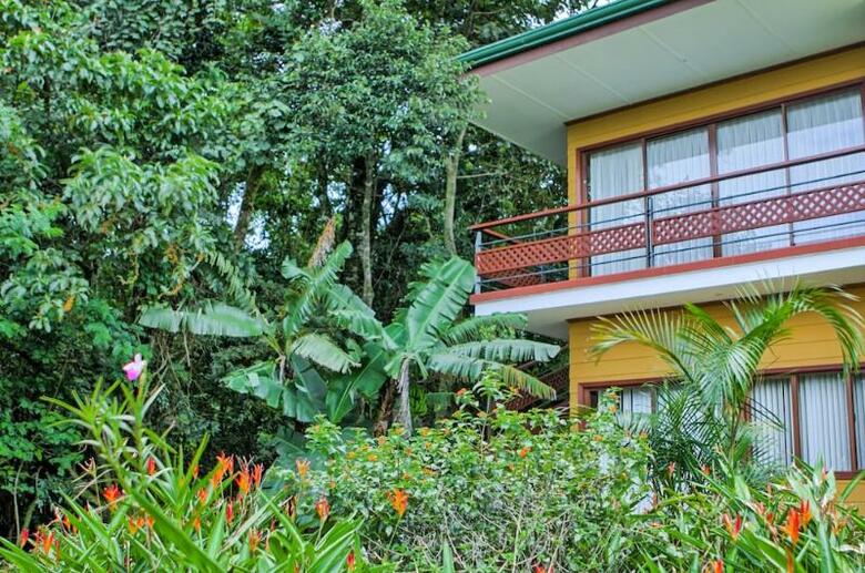 Hotel Ficus Sunset Suites