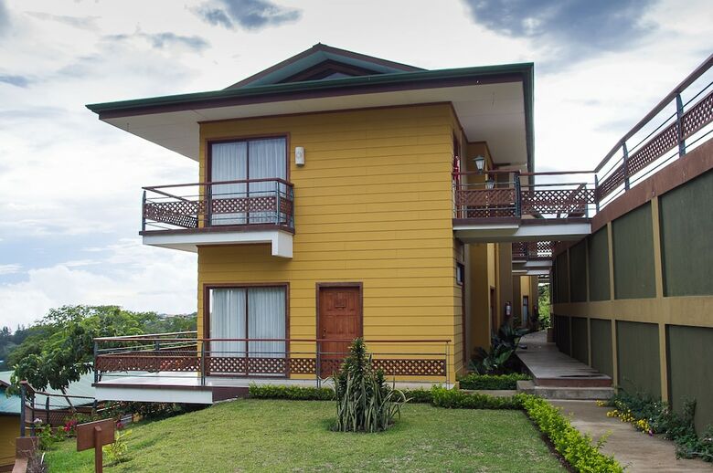 Hotel Ficus Sunset Suites