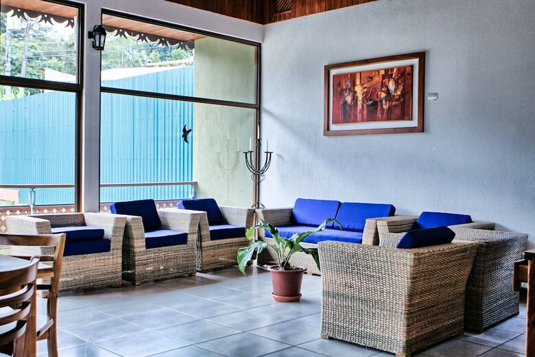 Hotel Ficus Sunset Suites