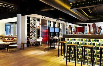 Hotel Qt Gold Coast