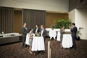 Crowne Plaza Hotel Canberra