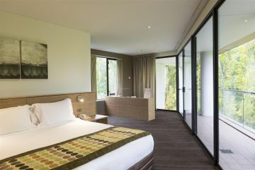 Crowne Plaza Hotel Canberra