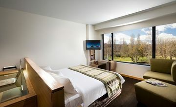 Crowne Plaza Hotel Canberra