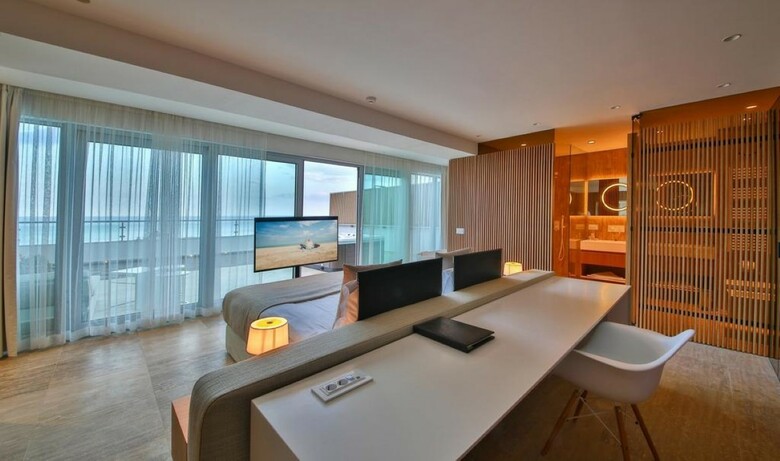 Hotel Flamingo Grand