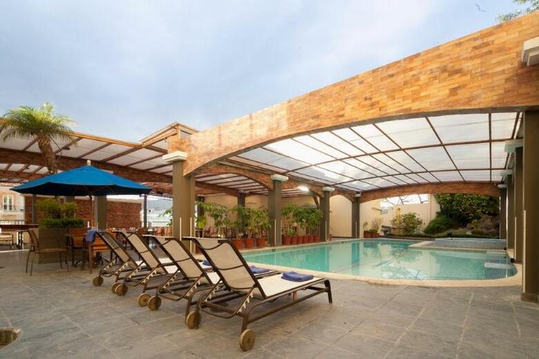 Howard Johnson Hotel Loja