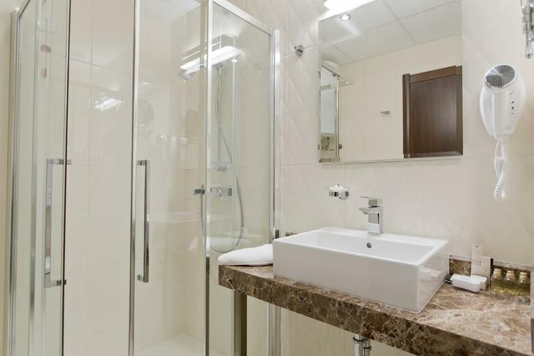Hotel Galeon Residence And Spa
