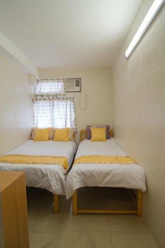 Hostal Kam Fu Guesthouse