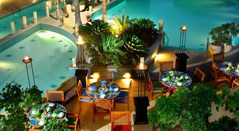 Four Seasons Hotel Cairo Nile Plaza