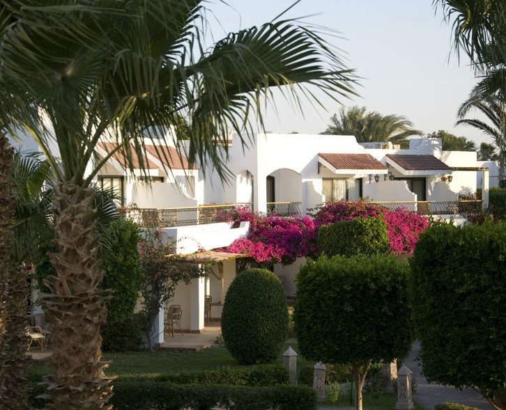 Hotel Lotus Bay Resort And Spa