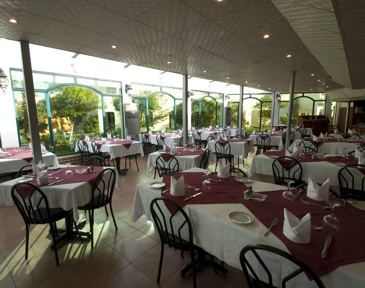 Hotel Lotus Bay Resort And Spa