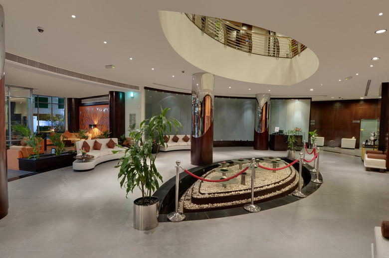 Lotus Hotel Apartments & Spa, Marina
