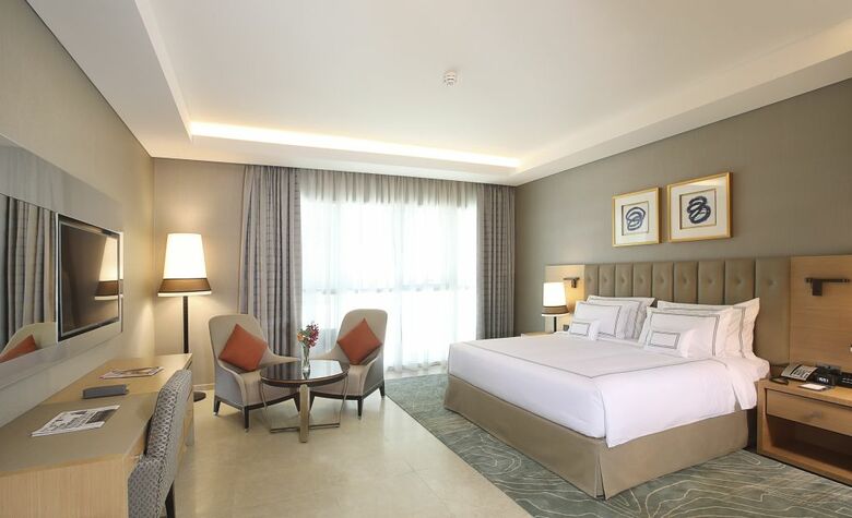 Grand Cosmopolitan Hotel