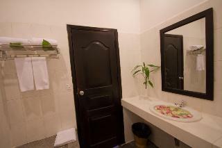 Hotel The Moon Villa & Caf�