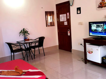 Hostal Schein Guesthouse & Restaurant