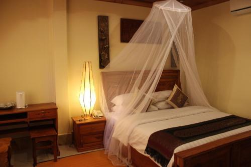 Shining Angkor Apartment Hotel