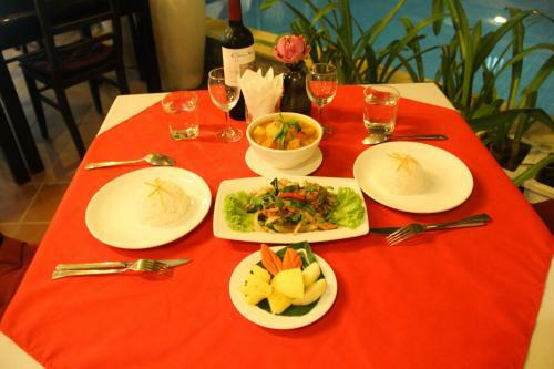 Hostal Tropical Breeze Guesthouse