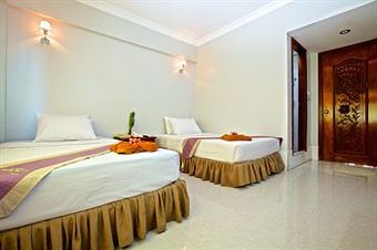 Damnak Riverside Hotel