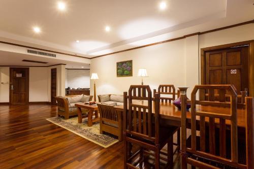 Hotel Empress Residence Resort And Spa