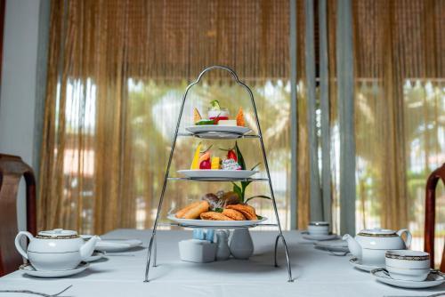Hotel Empress Residence Resort And Spa