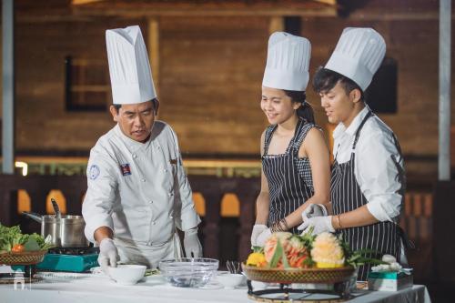 Hotel Empress Residence Resort And Spa