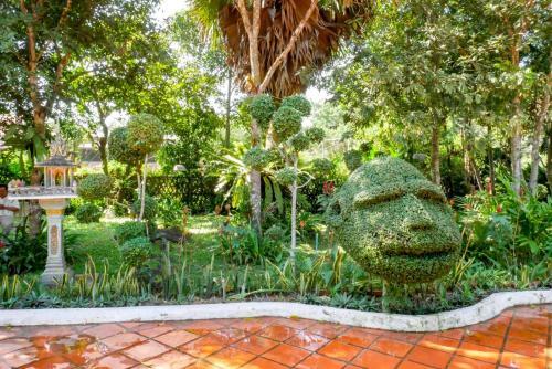 Hostal Bloom Garden Guesthouse