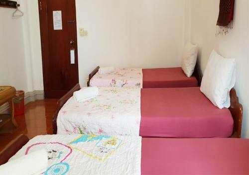 Hostal Smiley's Guesthouse