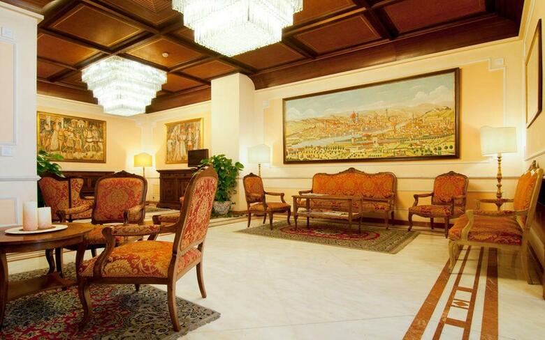 Hotel Pierre